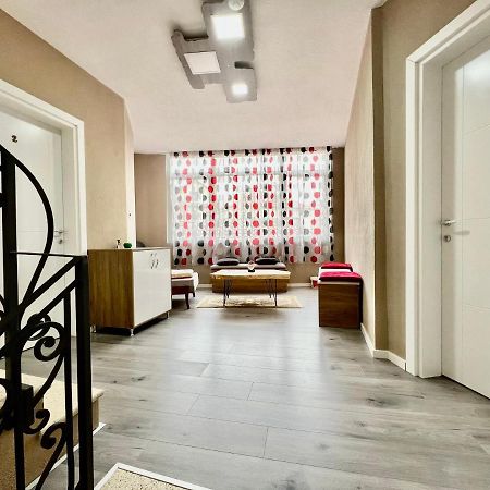 Vila Nikolla Pogradec Exteriér fotografie